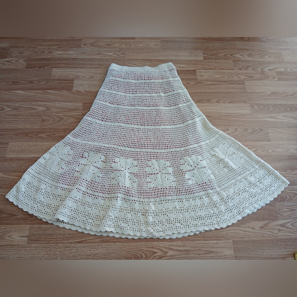 Sleeping On Snow Cream Crochet Maxi Skirt - Picture 5 of 8